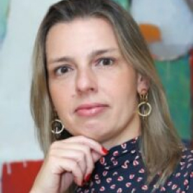 Dra. Flávia Campora